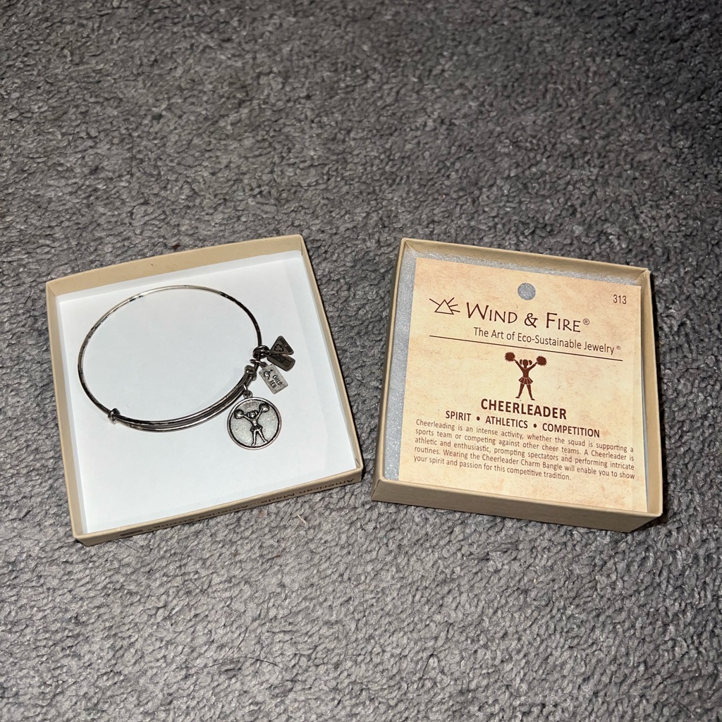 Wind And Fire Bracelet (Cheer)